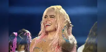 Karol G hace historia como la primera artista en llenar 4 conciertos en el estadio del Real Madrid Karol G hace historia como la primera artista en llenar 4 conciertos en el estadio del Real Madrid