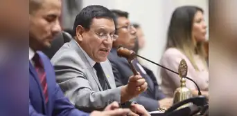 Alejandro Soto se enfrenta a la PNP por retirar las rejas de los exteriores del Congreso