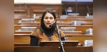 Silvana Robles encabeza la segunda lista para las elecciones de la Mesa Directiva Silvana Robles encabeza la segunda lista para las elecciones de la Mesa Directiva