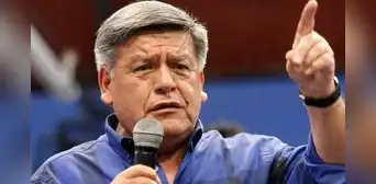 Recolectan más de 30.000 firmas para revocar a César Acuña como gobernador regional de La Libertad Recolectan más de 30.000 firmas para revocar a César Acuña como gobernador regional de La Libertad