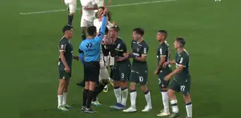 Erick Noriega le metió un codazo a Gabriel Costa y se armó una brutal gresca en el Universitario vs. Alianza Lima Erick Noriega le metió un codazo a Gabriel Costa y se armó una brutal gresca en el Universitario vs. Alianza Lima