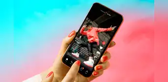 Activa este ajuste oculto de TikTok y podrás ver los videos en miniatura mientras usas otras apps Activa este ajuste oculto de TikTok y podrás ver los videos en miniatura mientras usas otras apps