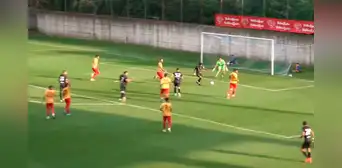 Gianluca Lapadula reaparece como capitán en Cagliari: la 'picó' y marcó un golazo de derecha Gianluca Lapadula reaparece como capitán en Cagliari: la 'picó' y marcó un golazo de derecha