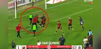 Jugadores de Universitario y Melgar se agarraron a golpes y arman batalla campal al final del partido Jugadores de Universitario y Melgar se agarraron a golpes y arman batalla campal al final del partido