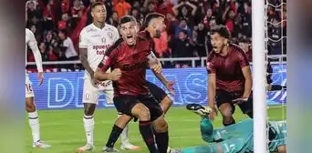 Universitario cayó 1-0 ante Melgar en Arequipa Universitario cayó 1-0 ante Melgar en Arequipa