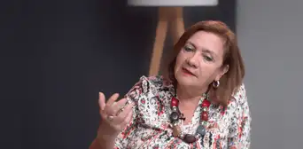 Carmen Mc Evoy: “Mutilar un texto orgánico es una combinación de ignorancia, petulancia y sobonería”
