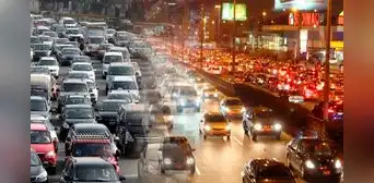 El país de América Latina que posee el parque automotor más viejo de la región: supera a Argentina y Perú