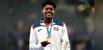 ¡Es de oro! Marileidy Paulino se impuso en la final de los 400m y rompe récord en los JJOO París 2024 ¡Es de oro! Marileidy Paulino se impuso en la final de los 400m y rompe récord en los JJOO París 2024