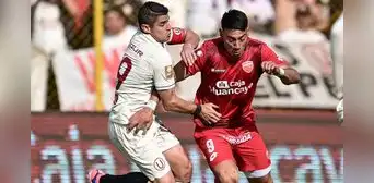 Universitario logró un empate agónico ante Sport Huancayo y sigue firme en la pelea por el Clausura Universitario logró un empate agónico ante Sport Huancayo y sigue firme en la pelea por el Clausura