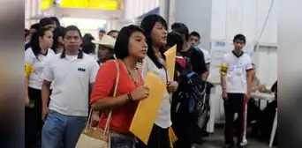 3 de cada 10 jóvenes cree que no puede encontrar empleo 3 de cada 10 jóvenes cree que no puede encontrar empleo
