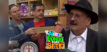 'Tito' y 'Pepe' organizan el funeral de Don Gilberto en ‘Al fondo hay sitio’ sin que él lo sepa 'Tito' y 'Pepe' organizan el funeral de Don Gilberto en ‘Al fondo hay sitio’ sin que él lo sepa