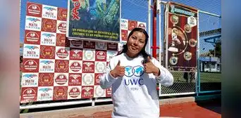 Milagros Espinoza, la escolar puneña que estudiará en Reino Unido y sueña con descontaminar el lago Titicaca Milagros Espinoza, la escolar puneña que estudiará en Reino Unido y sueña con descontaminar el lago Titicaca