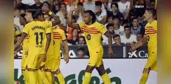 Barcelona arrancó la era Hansi Flick con un triunfo: 2-1 a Valencia con doblete de Lewandowski Barcelona arrancó la era Hansi Flick con un triunfo: 2-1 a Valencia con doblete de Lewandowski