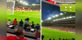 Restaurante instala pantalla gigante para que sus clientes vean el fútbol como si estuvieran en el estadio Restaurante instala pantalla gigante para que sus clientes vean el fútbol como si estuvieran en el estadio