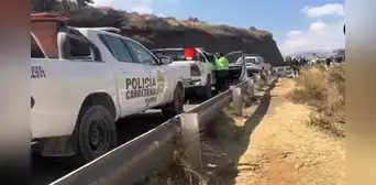 Fallece madre de 4 niños tras caída de bus a abismo por choque en ruta Huancayo-Huancavelica Fallece madre de 4 niños tras caída de bus a abismo por choque en ruta Huancayo-Huancavelica