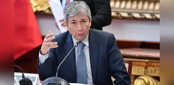 Economía peruana crecerá 3,2% este año y 3,1% en 2025, según el MEF Economía peruana crecerá 3,2% este año y 3,1% en 2025, según el MEF
