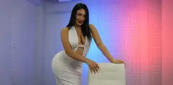 Karen Paniagua de OnlyFans a liderar un negocio de pastelerías: “Una en cada distrito y después en cada provincia” Karen Paniagua de OnlyFans a liderar un negocio de pastelerías: “Una en cada distrito y después en cada provincia”
