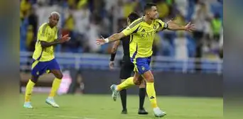 Con golazo de Cristiano Ronaldo, Al Nassr goleó a Al Feiha y ganó por primera vez en la Saudi Pro League Con golazo de Cristiano Ronaldo, Al Nassr goleó a Al Feiha y ganó por primera vez en la Saudi Pro League