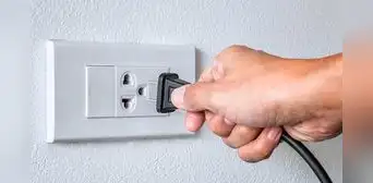 ¿Debes desconectar tus electrodomésticos tras un apagón? Experto revela cuál es el más delicado ¿Debes desconectar tus electrodomésticos tras un apagón? Experto revela cuál es el más delicado