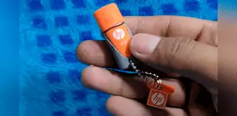 Compra un USB barato y, al probarlo, nota que fue estafado: "Al menos no fue un USB Killer" Compra un USB barato y, al probarlo, nota que fue estafado: "Al menos no fue un USB Killer"
