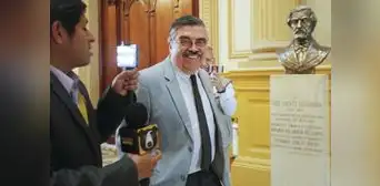 Alex Paredes, voceado para presidir la Comisión de Ética, rechazó sanciones contra 7 congresistas Alex Paredes, voceado para presidir la Comisión de Ética, rechazó sanciones contra 7 congresistas