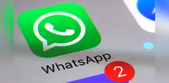 ¿Qué sucede si presionas por varios segundos el ícono de WhatsApp en la pantalla de tu celular?