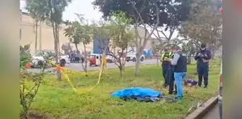 Abandonan cadáver con presuntos signos de agresión en la av. Santa Rosa de San Juan de Lurigancho