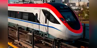 El país con el tren más rápido y moderno de Sudamérica que alcanza los 160 km/h: une ciudades en 2 horas El país con el tren más rápido y moderno de Sudamérica que alcanza los 160 km/h: une ciudades en 2 horas