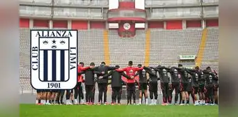 Selección peruana sufre una baja: jugador de Alianza Lima abandonó la concentración y quedó desafectado Selección peruana sufre una baja: jugador de Alianza Lima abandonó la concentración y quedó desafectado