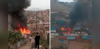 Fuerte incendio en Ventanilla moviliza a 7 unidades de bomberos: afecta a 3 viviendas y una iglesia Fuerte incendio en Ventanilla moviliza a 7 unidades de bomberos: afecta a 3 viviendas y una iglesia