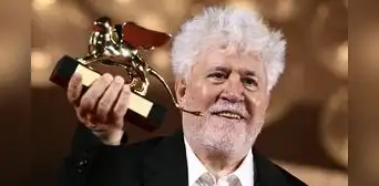 Pedro Almodóvar: “Cuando necesitaba premios fue en 1981 y 1982. Me habrían salvado la vida y, al final, tuve que salvármela yo"