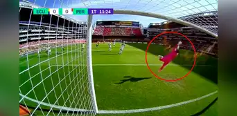 Pedro Gallese se lució con atajadón para negarle el gol a Kendry Páez: Perú respira en Quito