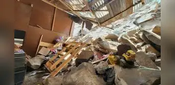 Niño de 7 años murió tras derrumbe en su casa en Ate, su abuela y hermana menor resultaron heridas Niño de 7 años murió tras derrumbe en su casa en Ate, su abuela y hermana menor resultaron heridas