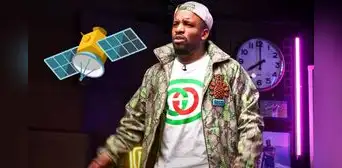 Jeffersn Farfán reveló el lujoso premio que sorteará si llega al millón de suscriptores: "En el satélite" Jeffersn Farfán reveló el lujoso premio que sorteará si llega al millón de suscriptores: "En el satélite"