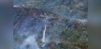 Premier minimiza incendios forestales pese a muertos y daños Premier minimiza incendios forestales pese a muertos y daños