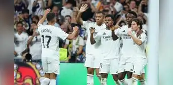 Real Madrid acecha al líder Barcelona: goleó 4-1 a Espanyol por LaLiga de España