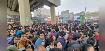 El impacto del paro de transportistas: miles de pasajeros varados, zonas afectadas, estudiantes con clases canceladas El impacto del paro de transportistas: miles de pasajeros varados, zonas afectadas, estudiantes con clases canceladas