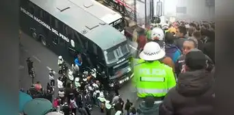 Estos son los paraderos de los buses de la Policía Nacional de Perú para facilitar el transporte público frente al PARO NACIONAL Estos son los paraderos de los buses de la Policía Nacional de Perú para facilitar el transporte público frente al PARO NACIONAL