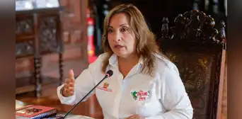 Dina Boluarte tiene en su manos la ley que delega investigación de delitos a la Policía Dina Boluarte tiene en su manos la ley que delega investigación de delitos a la Policía