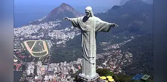 El Cristo Redentor no es la estatua de Jesús más alta del mundo: mide 61 metros y no está en Sudamérica El Cristo Redentor no es la estatua de Jesús más alta del mundo: mide 61 metros y no está en Sudamérica