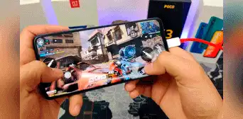 ¿Por qué no debes usar tu teléfono mientras está cargando? Esto puede pasarle a tu celular