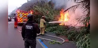 Incendio en la Costa Verde: llamas consumen matorrales y cierran carriles de Chorrillos hacia el Callao
