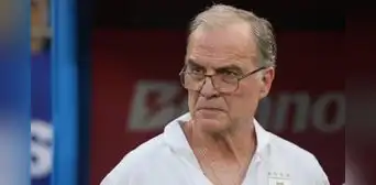 Marcelo Bielsa en problemas previo al Perú vs Uruguay: 2 referentes apoyaron a Luis Suárez Marcelo Bielsa en problemas previo al Perú vs Uruguay: 2 referentes apoyaron a Luis Suárez