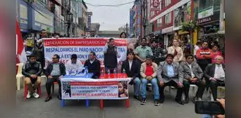 Más gremios de diversos sectores se suman al paro