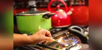 Precios de gas natural en regiones podrían reducirse hasta en un 50% a través de tarifa nivelada Precios de gas natural en regiones podrían reducirse hasta en un 50% a través de tarifa nivelada