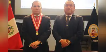 Victor Mejía Ninacóndor juró como nuevo jefe de Sunat ante el presidente del Poder Judicial Victor Mejía Ninacóndor juró como nuevo jefe de Sunat ante el presidente del Poder Judicial