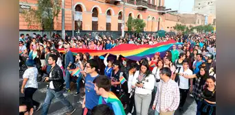 Comunidad LGTBIQ+ se suma a paro nacional el 23 de octubre: "Mujeres trans son víctimas de extorsión por proxenetas" Comunidad LGTBIQ+ se suma a paro nacional el 23 de octubre: "Mujeres trans son víctimas de extorsión por proxenetas"