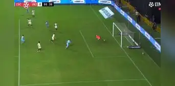 ¡Terrible blooper! Pacheco marca el 2-0 de Cristal ante Universitario tras fatal error de Britos ¡Terrible blooper! Pacheco marca el 2-0 de Cristal ante Universitario tras fatal error de Britos