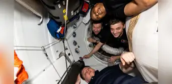 Regresan 4 astronautas a la Tierra, luego de retrasos por una nave de SpaceX y el huracán Milton