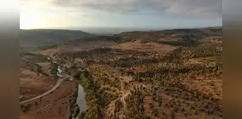 Arqueólogos excavan en un yacimiento de África y hallan una sociedad agrícola oculta de 5.000 años de antigüedad Arqueólogos excavan en un yacimiento de África y hallan una sociedad agrícola oculta de 5.000 años de antigüedad